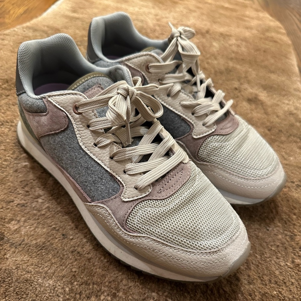 HOFF Oxford Sneakers Size 9